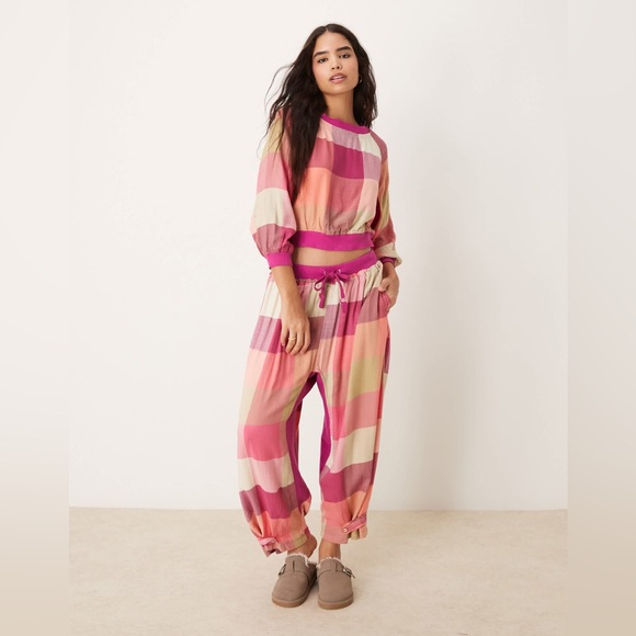 Free People Pink and Cream Pajama Pants - Picture 2 of 12
